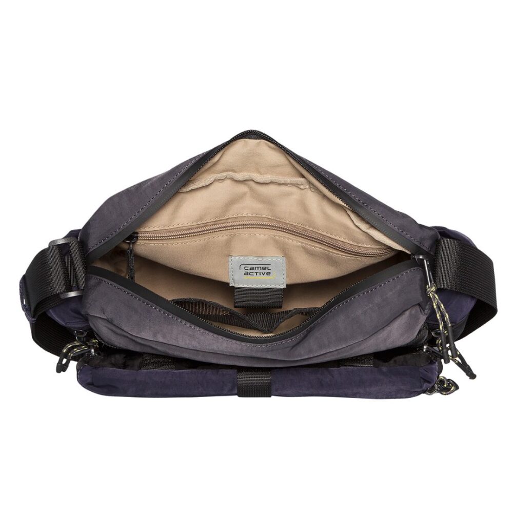 Τσάντα ώμου με αποσπώμενη μπροστινή τσέπη Madison ανθρακί-μπλε χρώμα Camel Active CA 331-601-72