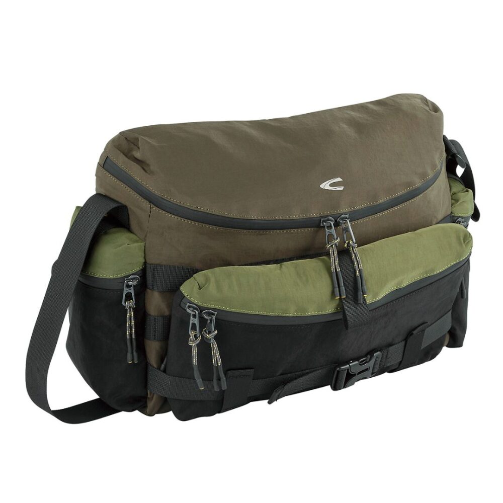 Τσάντα ώμου με αποσπώμενη μπροστινή τσέπη Madison χακί χρώμα Camel Active CA 331-602-35